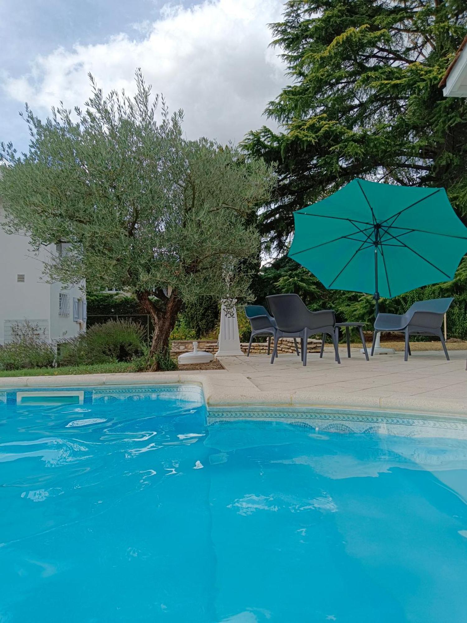 La Maison Basque Sainte-Livrade-sur-Lot Екстериор снимка