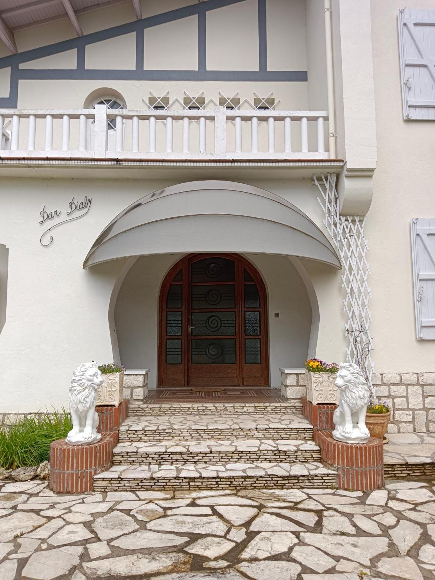La Maison Basque Sainte-Livrade-sur-Lot Екстериор снимка